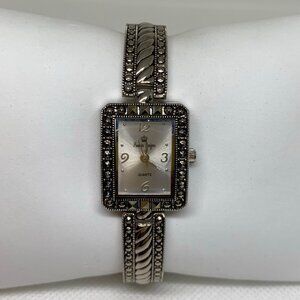 Premier designs women’s silver tone watch 20mm rectangular quartz 7.5” running